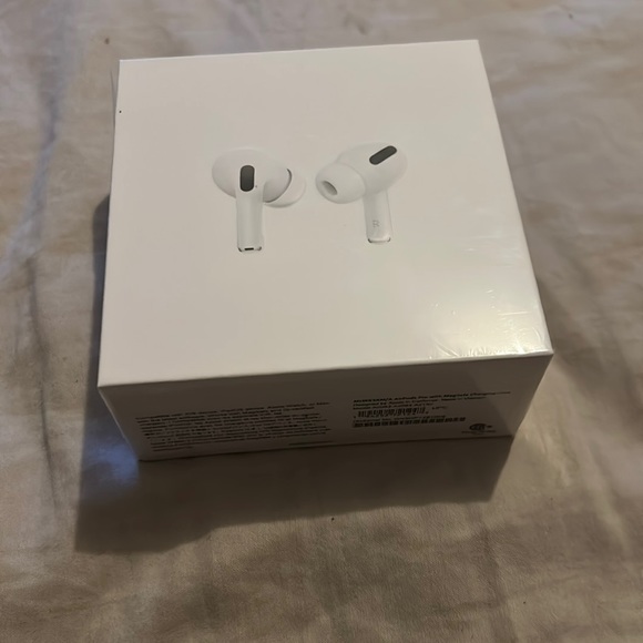 Apple AirPods brand new sealed
